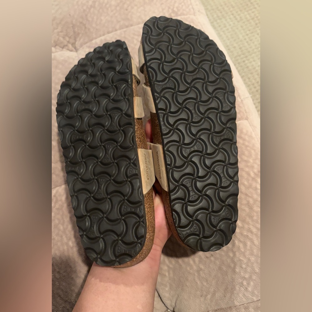 Birkenstock Women’s Size 8 - Picture 3 of 3